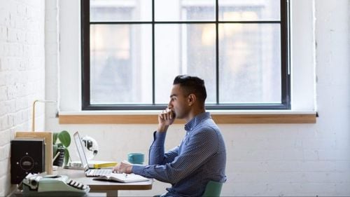 Franța demarează în primăvară experimentul săptămânii de lucru de patru zile în ministere