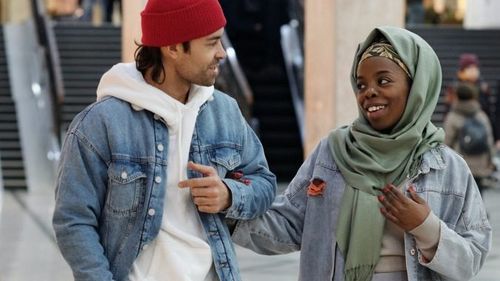 Cum împiedicăm rasismul în cupluri cu parteneri de religii diferite? Un preot musulman din Dobrogea explică: „Nu contează că se roagă în limbi și moduri diferite”/ Cum trecem peste discriminarea și opoziția părinților