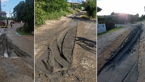 Șoferii ”sabotează” PNRR într-o comună din Ploiești / Intră constant cu mașinile în betonul proaspăt turnat pe stradă / Primar: ”Suntem presați de Ministerul Mediului să terminăm lucrările de canalizare, finanțate prin PNRR, din fonduri europene, până la sfârșitul acestei luni”