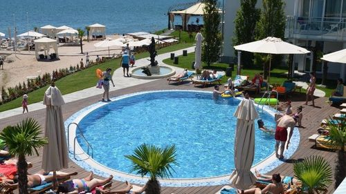 Pe litoral a apărut Becali Hotel. Stabilimentul e în Venus și a fost cumpărat de la Ioan Niculae, condamnat la închisoare pentru corupție