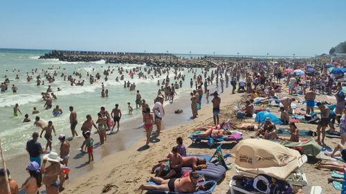 ANPC a oprit activitatea unor operatori economici de pe Litoral / Inspectorii au aplicat amenzi de 67.000 de lei