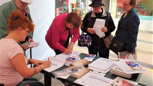 PSD se laudă că un milion de români au semnat Pactul pentru bunăstare / Petiția online a strâns mai puțin de 7.500 de semnături