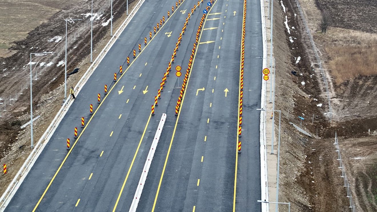 VIDEO Circulație deschisă pe primul tronson din Lotul 3 Nord din Autostrada A0 Centura București / Porțiunea construită de chinezi are doi kilometri / Șoferii pot merge acum pe A0 între DN1 și DN2