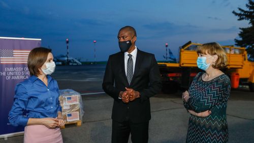 SUA, alături de Republica Moldova: a fost livrată prima tranșă de vaccinuri Johnson and Johnson din lotul de jumătate de milion de doze promis de Washington