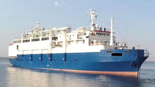 Peste 2.500 de bovine sunt blocate din decembrie pe două vase care rătăcesc pe apele Mediteranei / Europarlamentarul Daniel Buda cere Comisiei Europene să intervină pentru salvarea animalelor