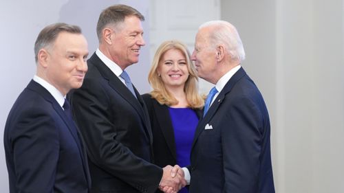 VIDEO Klaus Iohannis, declarații după summitul București 9: Rusia a readus războiul în Europa / Despre canalul Bîstroe: Politicienii noștri înainte să țină discursuri inflamate să lase experții să vadă ce este acolo