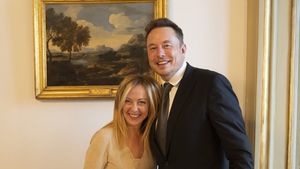 Giorgia Meloni neagă că ar fi discutat cu Elon Musk despre un contract de securitate cibernetică între ţara sa şi SpaceX