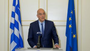 Ministrul grec de Externe vrea să conducă o misiune de ajutor umanitar la Mariupol, unde se află o comunitate de mii de etnici greci