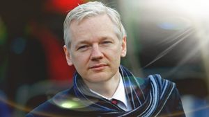 Un tribunal britanic autorizează formal extrădarea lui Assange în SUA