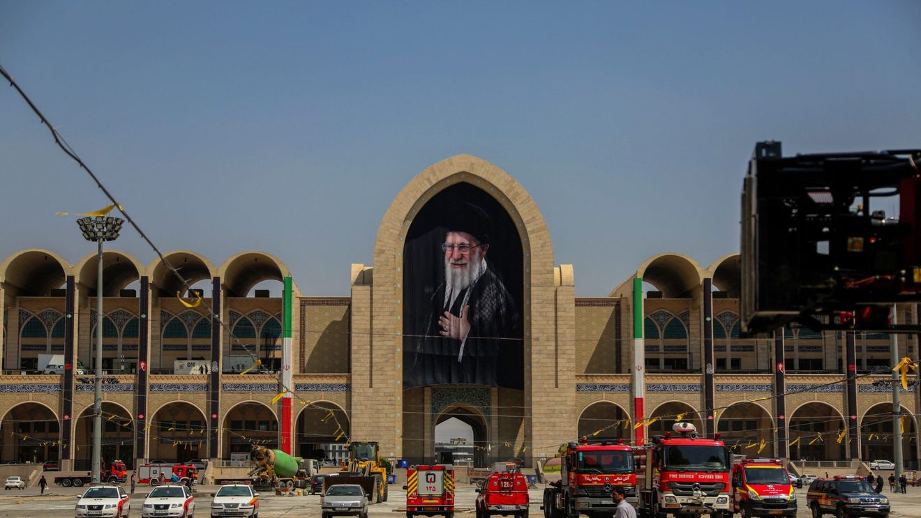 Măsuri de securitate fără precedent în Iran, înaintea funeraliilor ayatollahului Khamenei