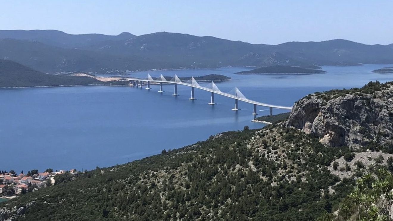 VIDEO Comisia Europeană salută inaugurarea podului Pelješac din Croația, unul dintre cele mai mari proiecte finanțate prin politica de coeziune a UE / Bruxellesul a contribuit la proiect cu 357 de milioane de euro