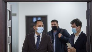 Nicușor Dan anunță demisia lui Vasile Apostol de la șefia Administrației Spitalelor din București / Omul numit de Gabriela Firea fără concurs a fost menținut de actualul primar aproape doi ani