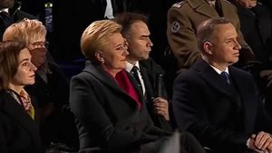Joe Biden le-a cerut oamenilor prezenți la discursul din Varșovia să o aplaude pe Maia Sandu: Sunt foarte mândru să fiu alături de dumneavoastră și de oamenii liberi ai Republicii Moldova