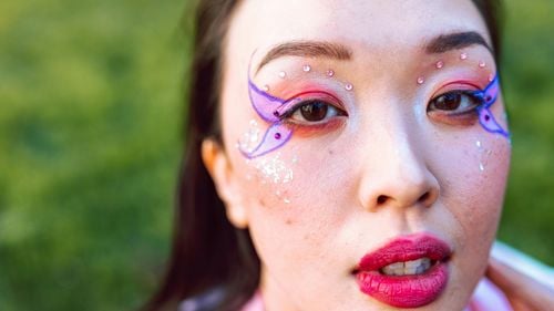 Strălucire fără limite: Tendințele de beauty care vor domina festivalurile verii 2025