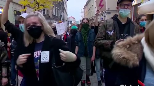 Euobserver: Asaltul Poloniei asupra drepturilor femeilor este doar începutul