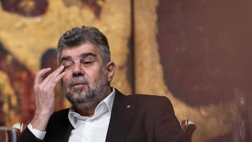 Ciolacu, vizibil enervat de întrebările jurnalistului Cristache: „Ies eu să dau explicații pentru incompetența lor? Ia să-i luați pe ei în emisiune”