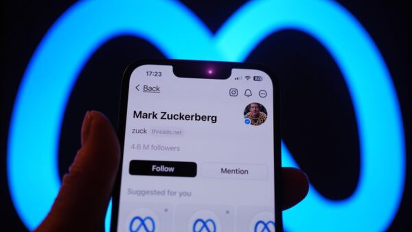 Facebook, dat în judecată de avocatul Mark Zuckerberg pentru suspendarea contului său / „Se dă drept o celebritate”, spune platforma despre avocatul cu același nume ca fondatorul Facebook