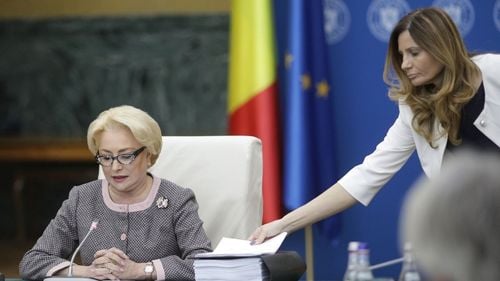 OFICIAL Anca Alexandrescu, o fidelă a lui Liviu Dragnea, înlăturată de premierul Dăncilă din postul de consilier onorific. Dăncilă: Se ocupă de comunicarea de la partid pentru că suntem în campania electorală
