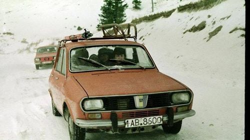 Cum se descurcau șoferii, iarna, acum 30-40 de ani: roți înguste, mașini ușoare și teama celor care conduceau / ”Un accident pe vremuri era destul de grav” / Cele mai frecvente accidente cu răniți și morți se petrec vara