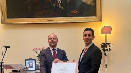 Un profesor de la Universitatea Babeș Bolyai a primit Ordinul Steaua Italiei în grad de Cavaler pentru cercetarea economică / A făcut o analiză care măsoară impactul companiilor italiene asupra economiei românești în perioada 2010–2023 și a contribuit la  „Ghidul de Țară 2024”