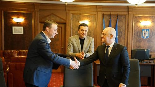 Clujul a încheiat un parteneriat cu CNAIR pentru realizarea centurii metropolitane / Centura metropolitană va aduce șase benzi pe DN 1 între Florești și Cluj-Napoca și va costa 1,4 miliarde de euro