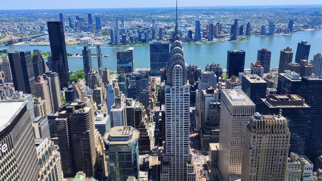 Comerțul american se revoltă: Retailerii contestă legea newyorkeză privind prețurile