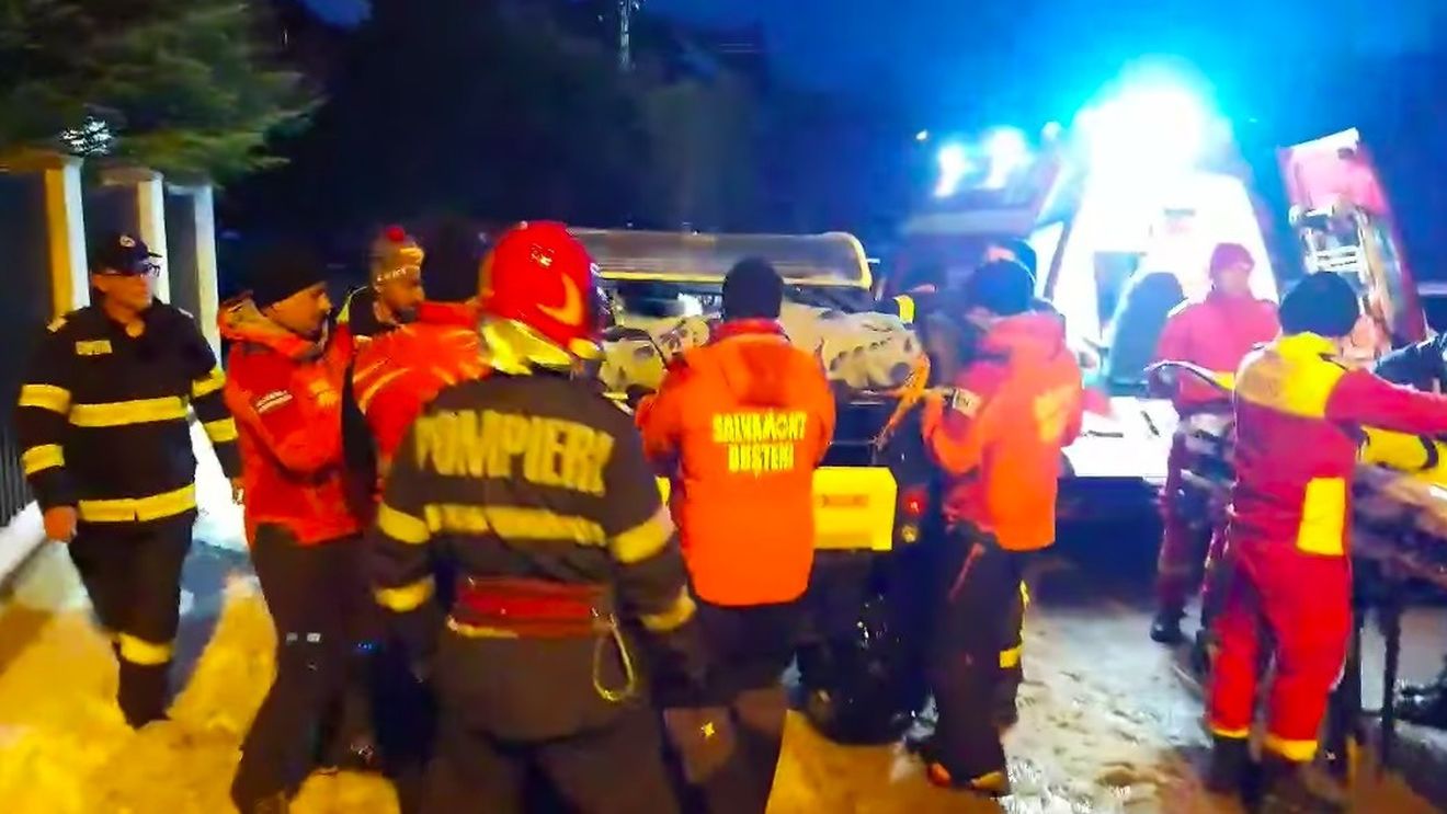 UPDATE Prahova: O femeie este grav accidentată după ce a căzut 200 de metri într-o râpă în masivul Bucegi