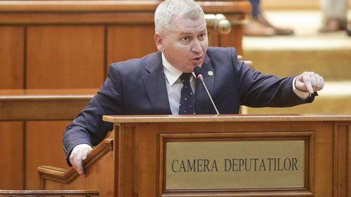 Proiect de lege inițiat de un deputat PNL: Lucrătorii fostei Securităţii nu pot candida la funcţii publice / Foştii membri ai Comitetulul Central fără onoruri militare