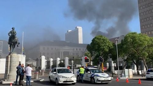 Incendiu puternic la sediul Parlamentului din Africa de Sud