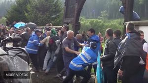 Kelemen Hunor le cere maghiarilor să voteze cu Nicușor Dan: Noi știm exact ce amenințare este George Simion / Este antimaghiar cu fiecare nerv al ființei sale