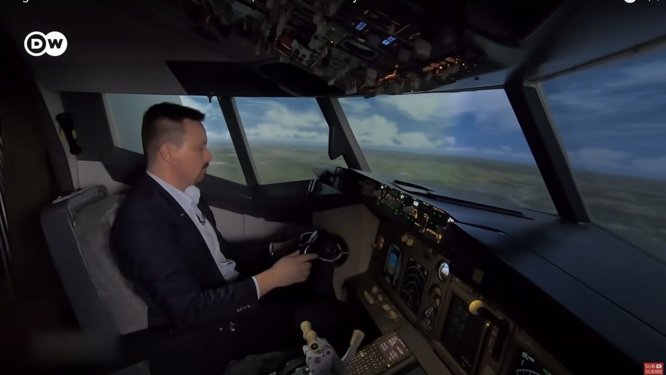 Companiile aeriene, îndemnate să inspecteze noile avioane Boeing -737 MAX pentru un posibil şurub slăbit în sistemul de control al cârmei