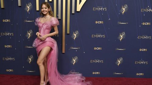 Strălucire și îndrăzneală pe covorul roșu la Emmy 2025 / Ce ținute au purtat vedetele