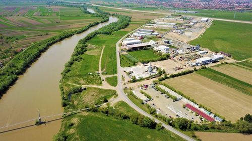 Cum pot fi atrase investiții în plină pandemie. Comuna Ciugud a concesionat cinci terenuri în zona industrială