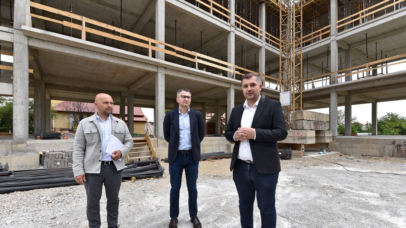Un primar PSD dintr-o comună bihoreană susține că „a fost executat politic”, Ministerul Educației respingându-i pe nedrept finanțarea pentru construcția unei școli