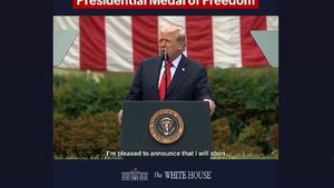 Trump acordă postum Medalia Prezidenţială a Libertăţii lui Charlie Kirk / ”A fost asasinat în floarea vârstei pentru că a spus cu curaj adevărul”