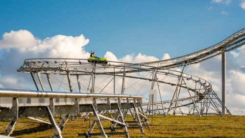 Primăria Braşov a lansat procedura de achiziţie pentru traseul unei sănii de vară în Poiană