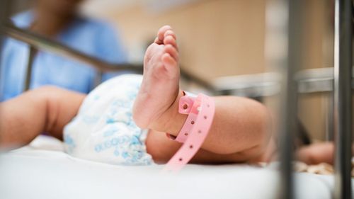 Doi nou-născuți diagnosticați cu Covid au murit la Spitalul Județean Iași / Erau transferați de la Suceava și aveau comorbidități / Alți 9 copii internați cu Covid la Suceava