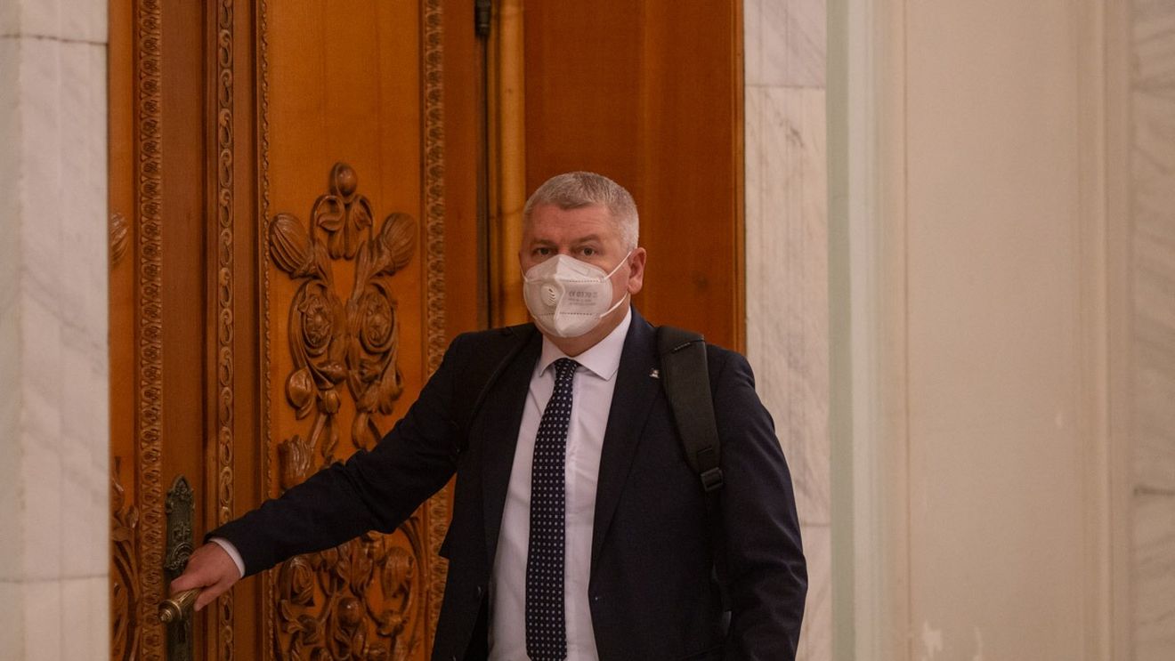Purtătorul de cuvânt al Guvernului: Premierul i-a cerut public ministrului Roman să-și clarifice situația. Este așteptat domnul ministru să ofere aceste clarificări