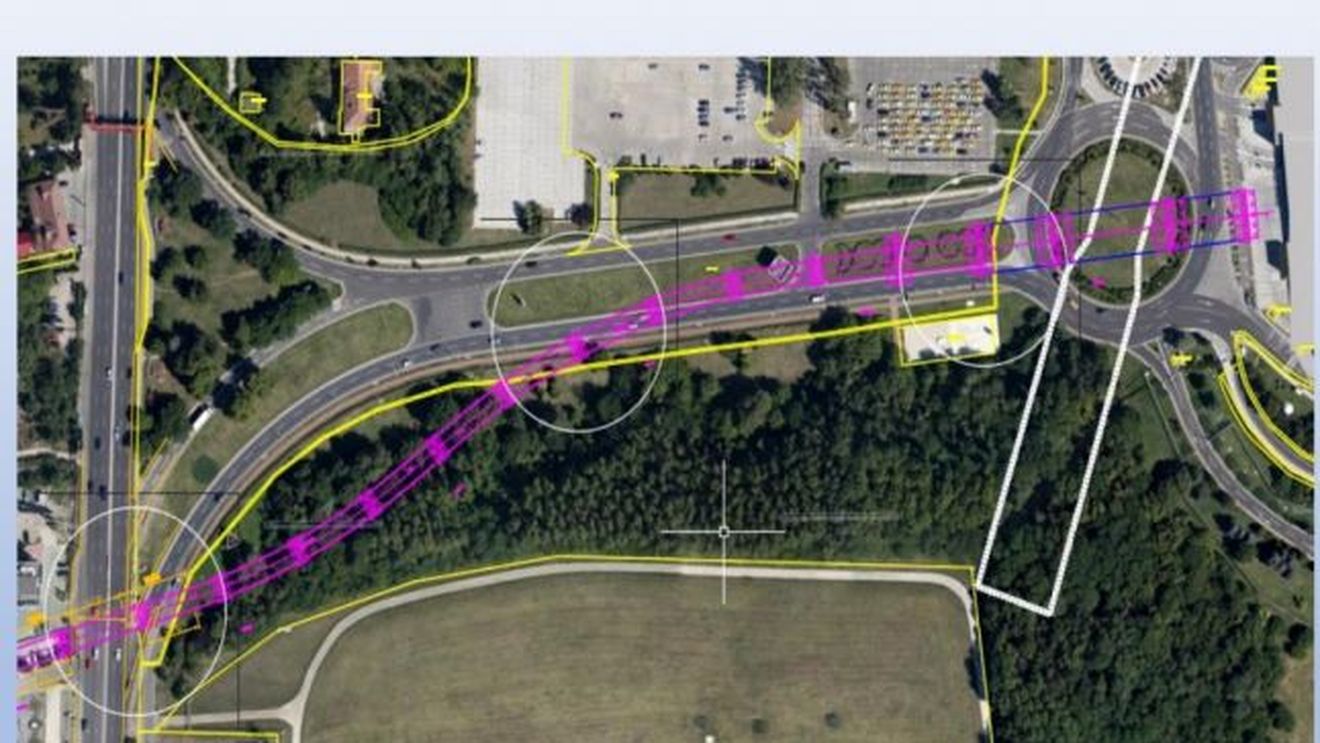 Construcția căii ferate spre aeroportul Otopeni stârnește nemulțumiri. Oamenii expropriați se plâng că primesc bani puțini și se tem că zgomotul și vibrațiile le vor face casele de nelocuit