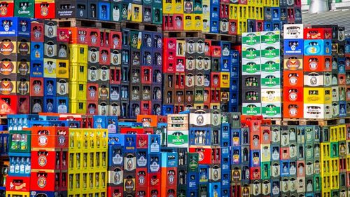 Retailerii cer Guvernului să retragă un proiect privind reciclarea ambalajelor în baza unei garanţii şi să amâne termenul de 1 ianuarie 2021 pentru adoptare. Afacerea ar urma să fie gestionată de un ONG stabilit de ministrul Mediului
