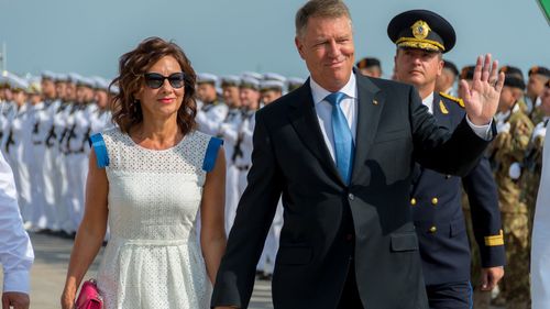 Antonescu i-a dat nota 5 lui Klaus Iohannis pentru cele două mandate / Ponta, descris într-un cuvânt: Trădare! / Pe cine ar prefera la Cotroceni, în campanie: Bolojan, dar îmi pare rău, mi se rupe inima de ce-l aşteaptă în aceste luni