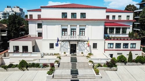 Raport al Curții de Conturi: 55% dintre orașe nu îndeplinesc criteriul minim de 10 mii de locuitori /  Doar 31% dintre comune au reuşit să îşi susţină cheltuielile de personal din veniturile proprii