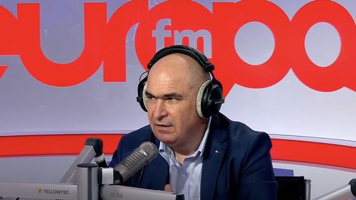 “Fake”: Ilie Bolojan neagă că președintele Nicușor Dan ar fi calculat cu pixul, pe hârtie, care este impactul bugetar al reducerilor de posturi în administrația locală