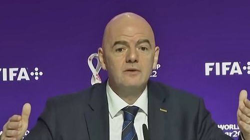 Preşedintele FIFA laudă iniţiativa Iranului de a organiza un meci cu public exclusiv feminin