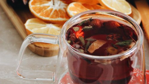 Fără risipă: Cum pot fi cojile de fructe transformate într-un ceai pe gustul tuturor