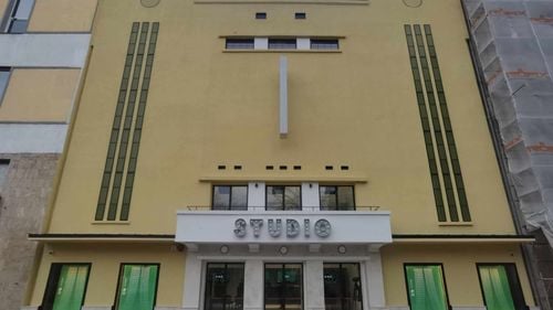 VIDEO Cum arată cinematograf Studio din Timișoara, redeschis weekendul trecut / Din vechiul cinema din 1938 s-a păstrat doar fațada