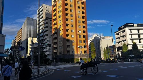 Propunere de tăiere a indemnizaţiilor consilierilor locali din Buzău care nu participă fizic la şedinţe şi aleg varianta online