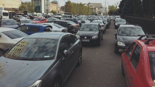 Ciolacu: Aprobăm proiectul de Hotărâre de Guvern prin care prelungim până la finalul anului plafonarea tarifelor RCA