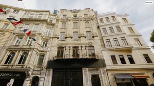 O clădire plină de istorie din Istanbul, readusă la viață după ce a fost restaurată și transformată în centru cultural