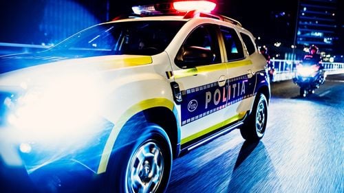 Urmărire ca-n filme în Sectorul 5 din București: un polițist a tras 15 focuri pentru a opri un șofer drogat și fără permis